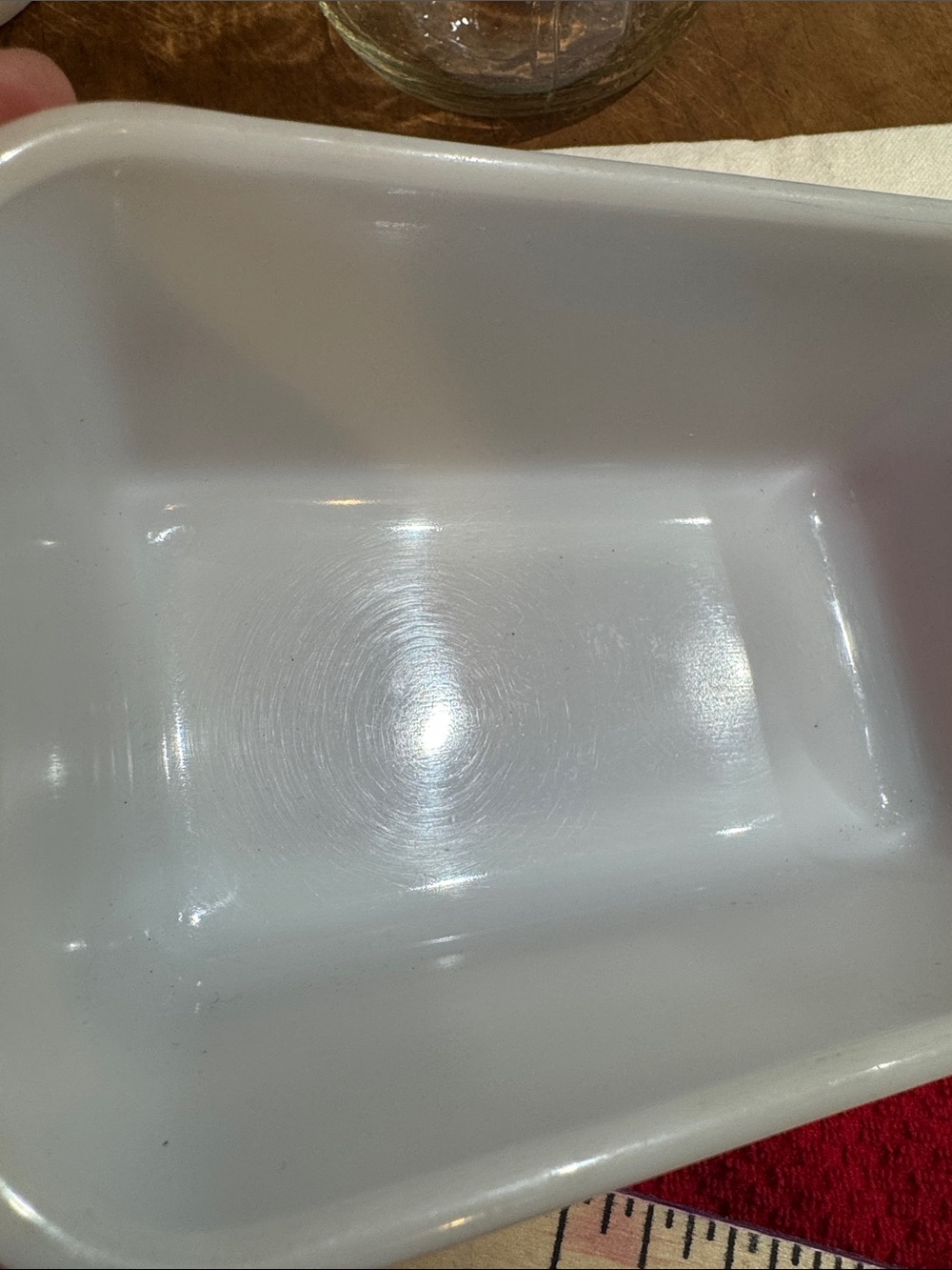 Pyrex milk glass Refrigerator Dish - Picture 6 of 6